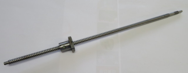 Ball screw shaft with ball nut bearing